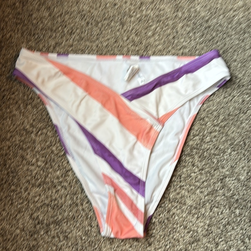 Cupshe Bikini - Picture 6 of 8